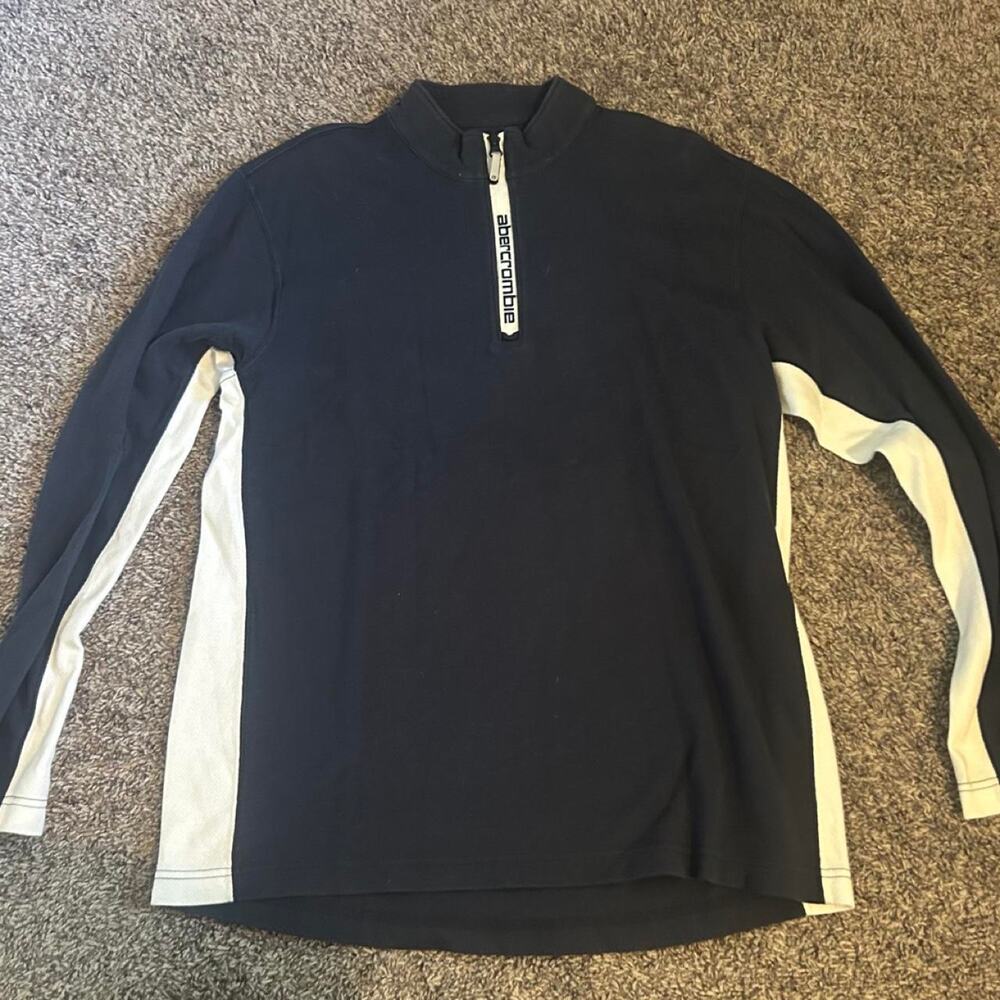 Abercrombie fitch black quarter